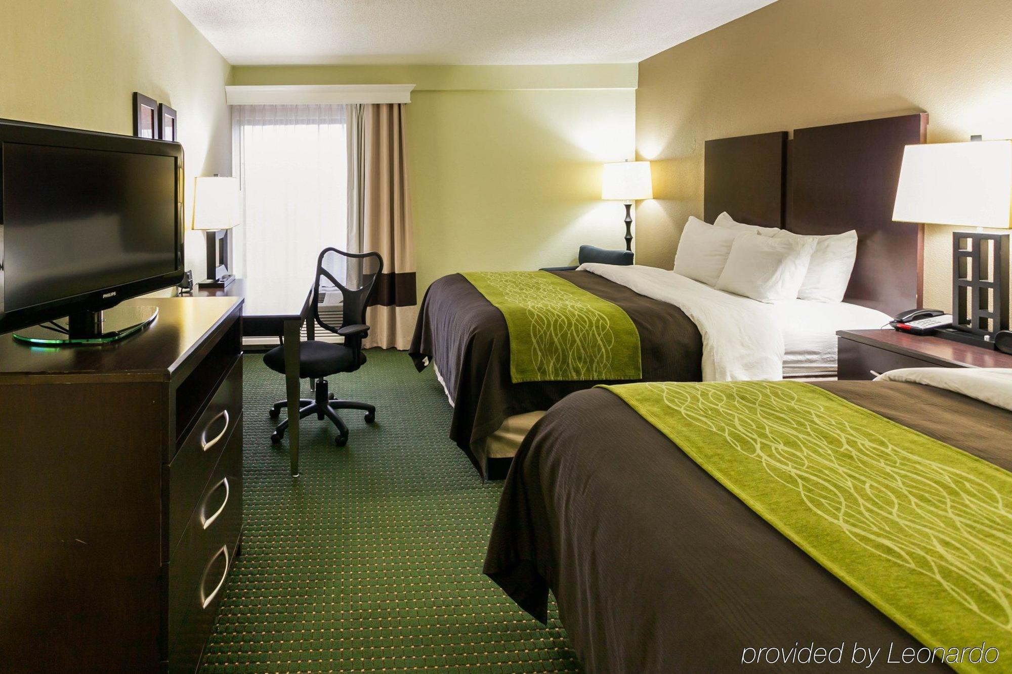 Comfort Inn & Suites Lake Norman Cornelius Exterior photo