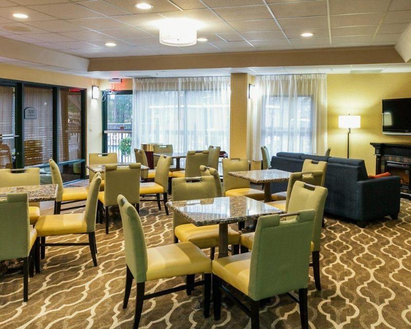 Comfort Inn & Suites Lake Norman Cornelius Exterior photo